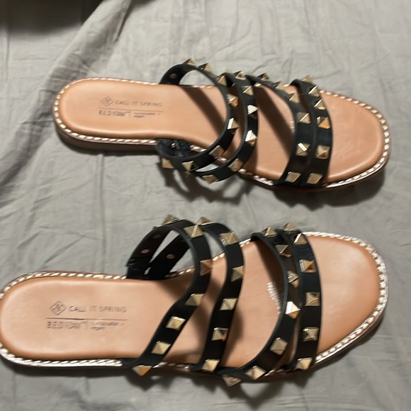 Gold studded sandals - Picture 2 of 3